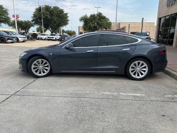 TESLA MODEL S 2018 5YJSA1E29JF266402 image